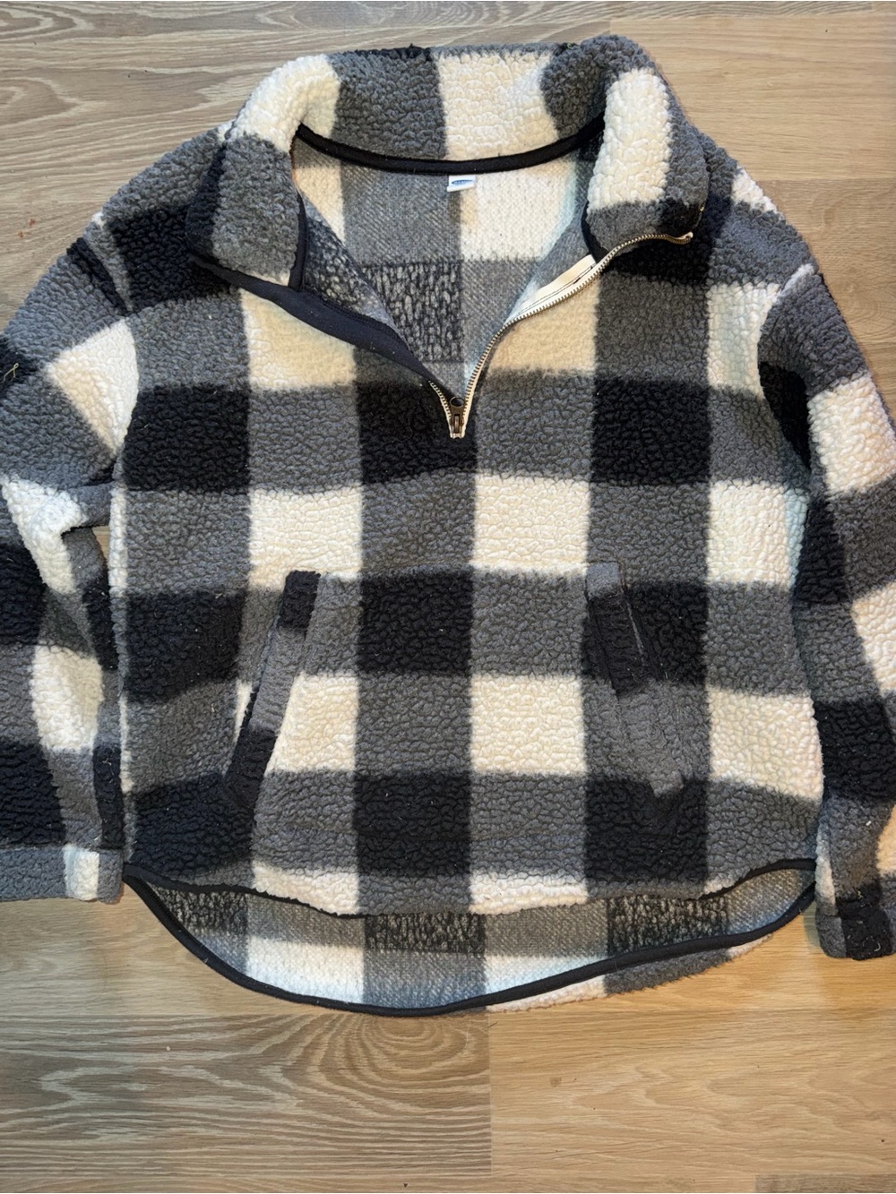 Old Navy Sherpa Half-Zip Pullover - Black, Gray & Cream Buffalo Check